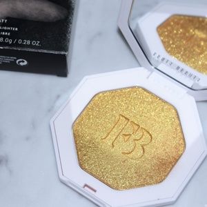 Killawatt Highlighter / Fenty Beauty / Trophy Wife